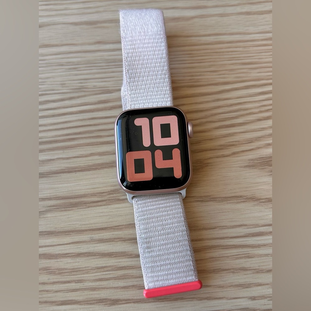Used, series 6 Apple Watch and band